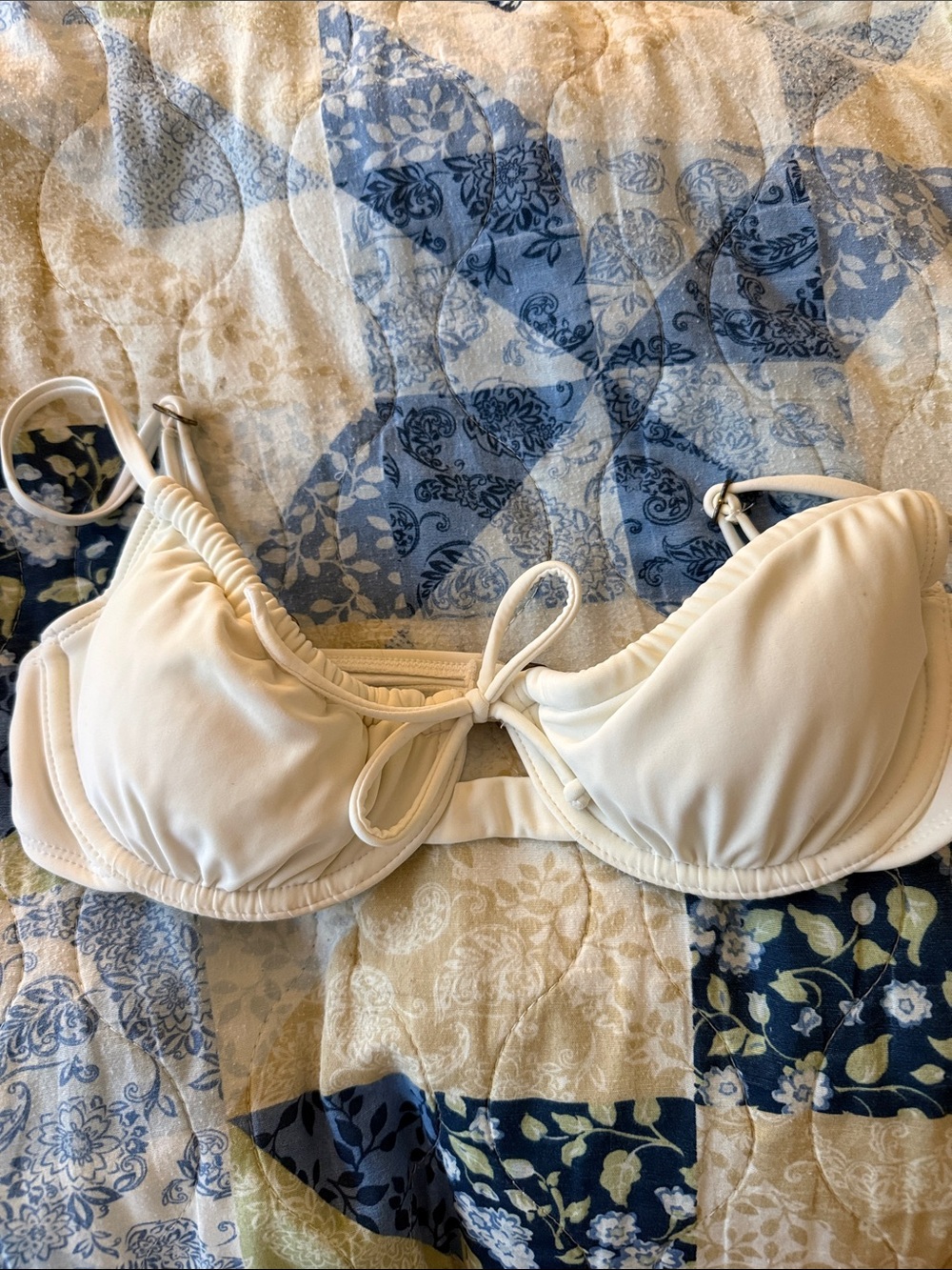 Xhilaration Cream Underwire Bikini Top with Front Tie Accent